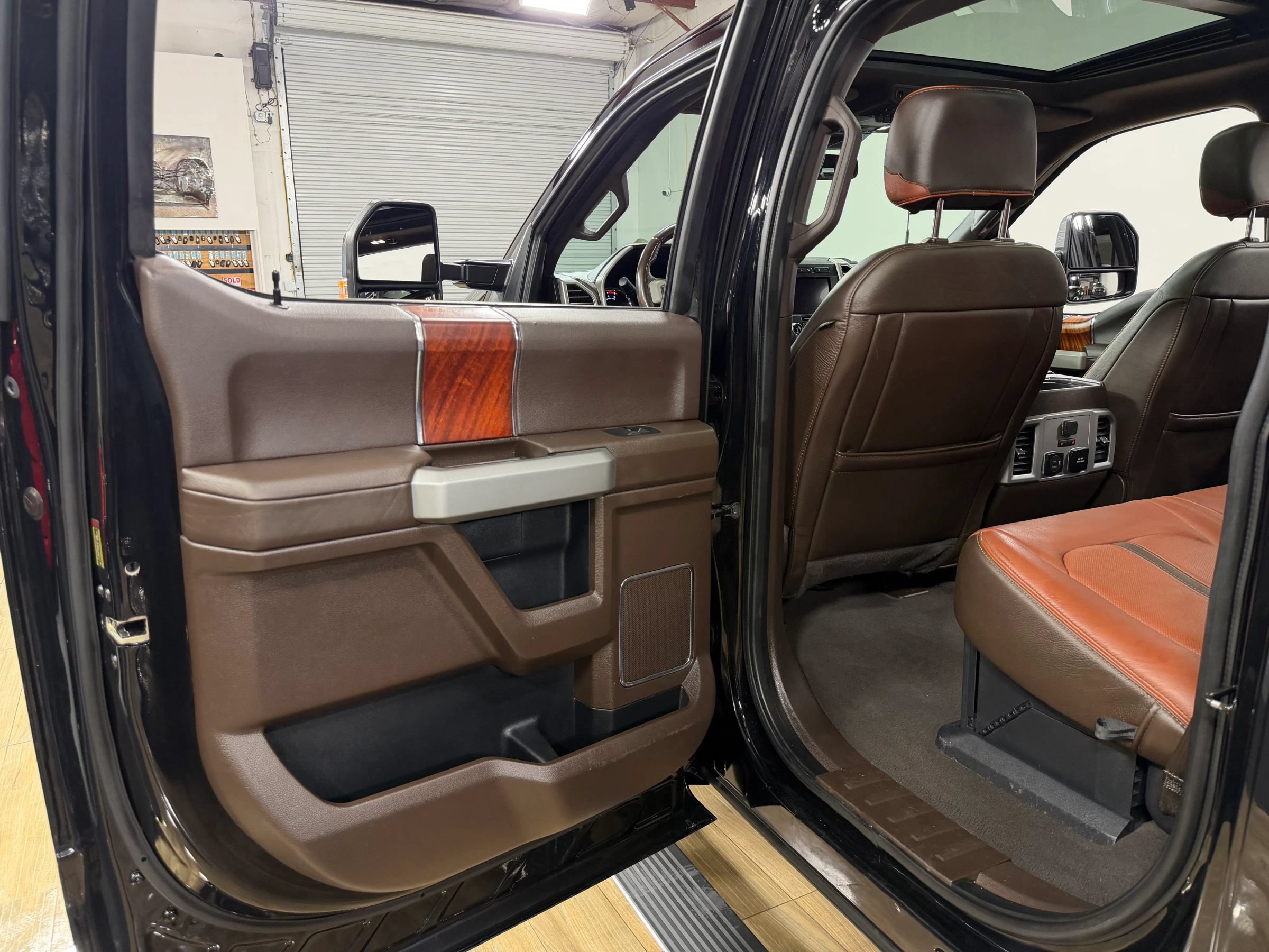 Used 2021 Ford F250 King Ranch w/ King Ranch Ultimate Package AWD/4WD image 16