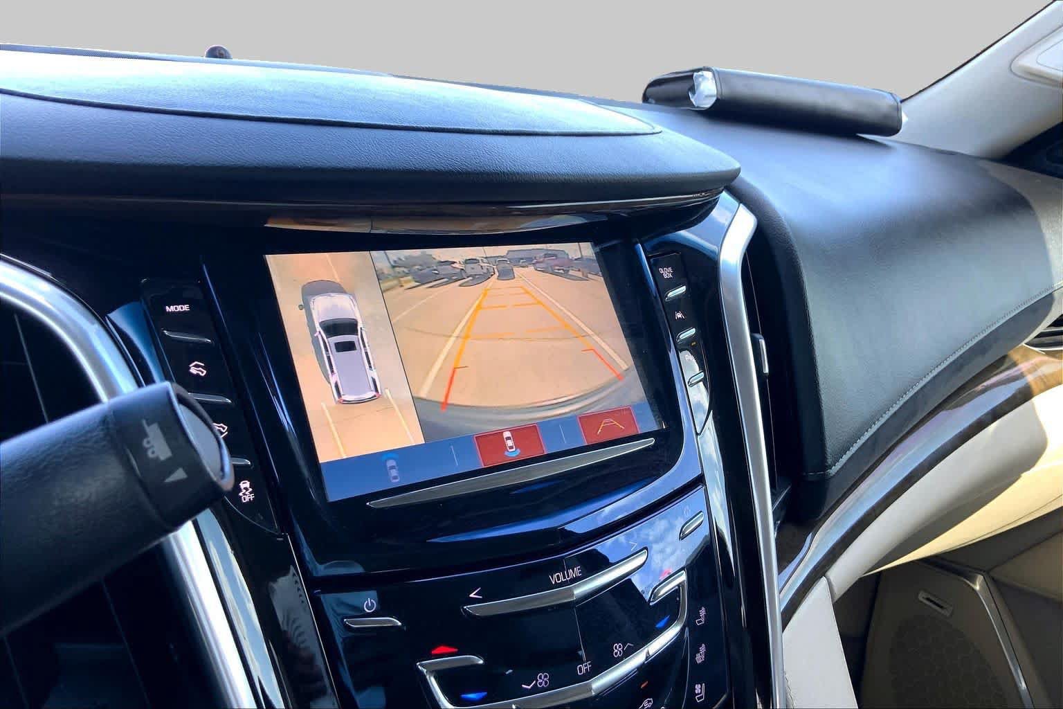 Certified 2019 Cadillac Escalade Premium Luxury RWD image 29