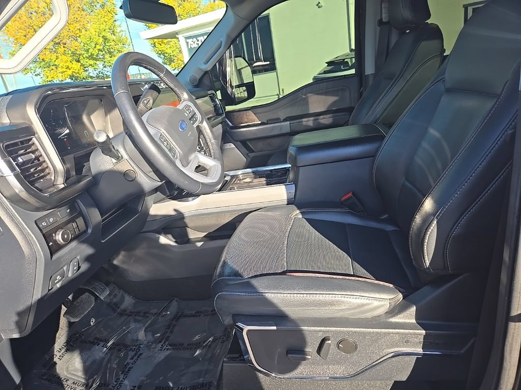 Used 2023 Ford F350 Lariat w/ Sport Appearance Package AWD/4WD image 12