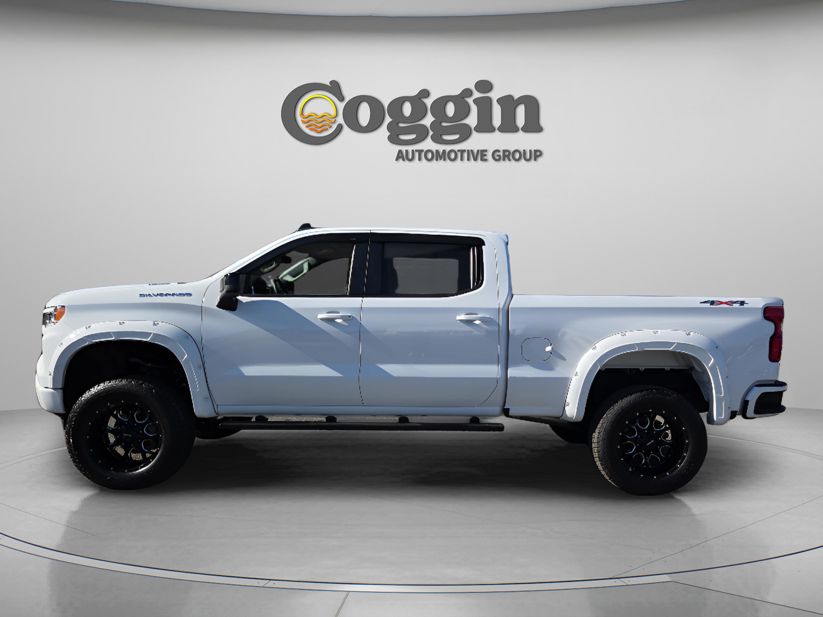 Used 2024 Chevrolet Silverado 1500 RST w/ Max Trailering Package image 3