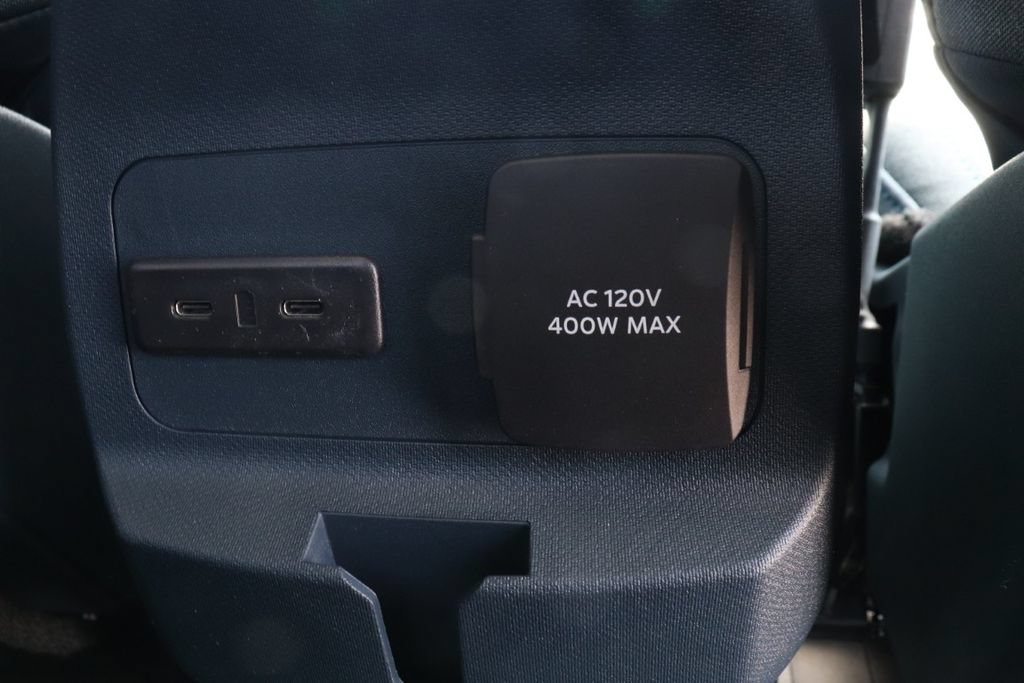 New 2026 Ford Maverick XLT w/ XLT Luxury Package AWD/4WD image 17