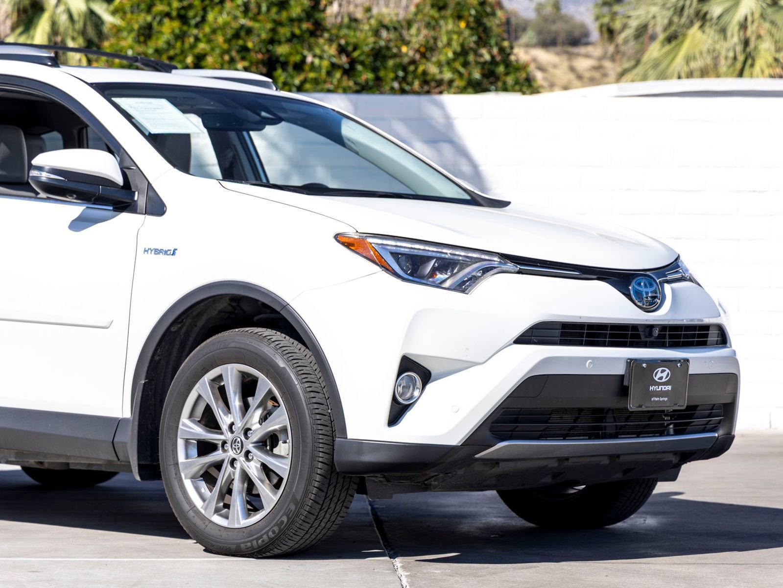 Used 2018 Toyota RAV4 Limited w/ Advanced Technology Package image 3