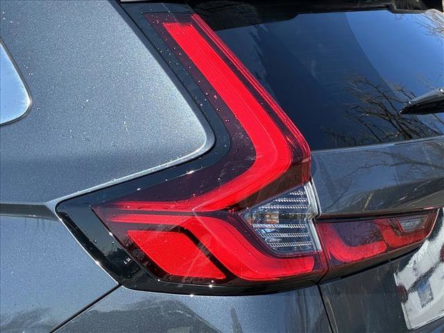 Used 2025 Honda CR-V LX image 11