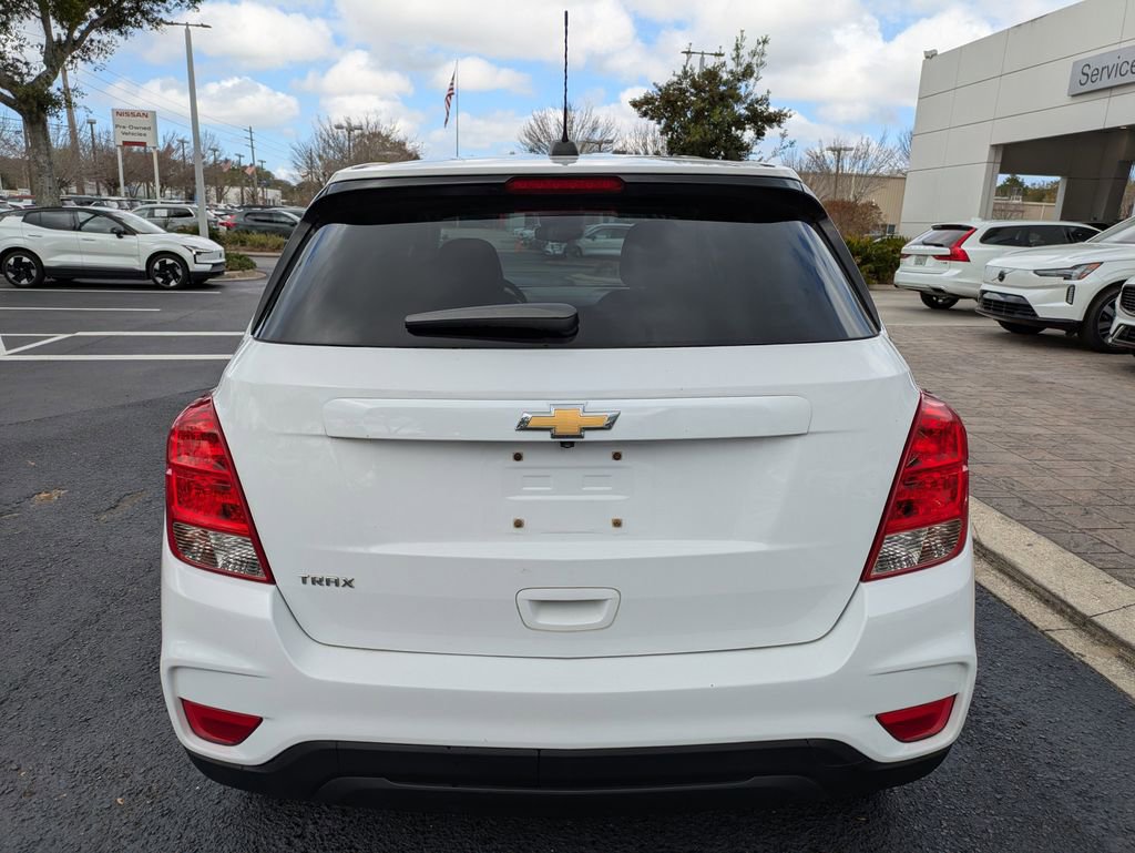Used 2020 Chevrolet Trax LS w/ Tint and Cruise Package image 5