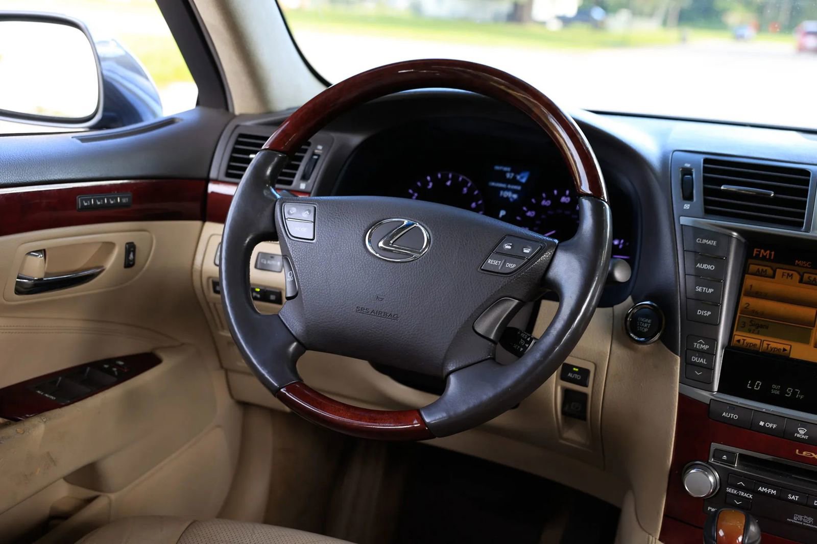Used 2012 Lexus LS 460 L image 31