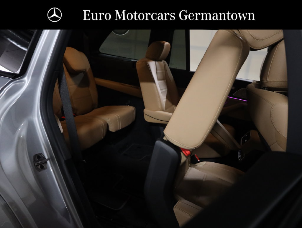 Used 2025 Mercedes-Benz GLS 450 4MATIC image 60