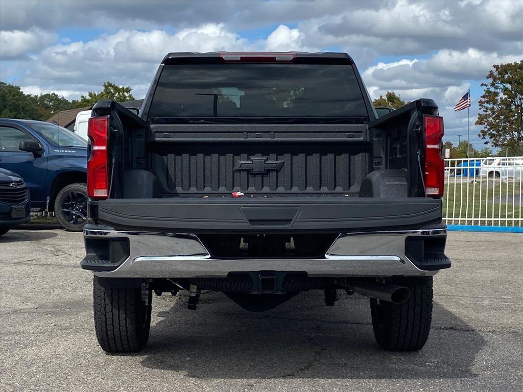 New 2025 Chevrolet Silverado 2500 LTZ w/ LTZ Convenience Package image 5