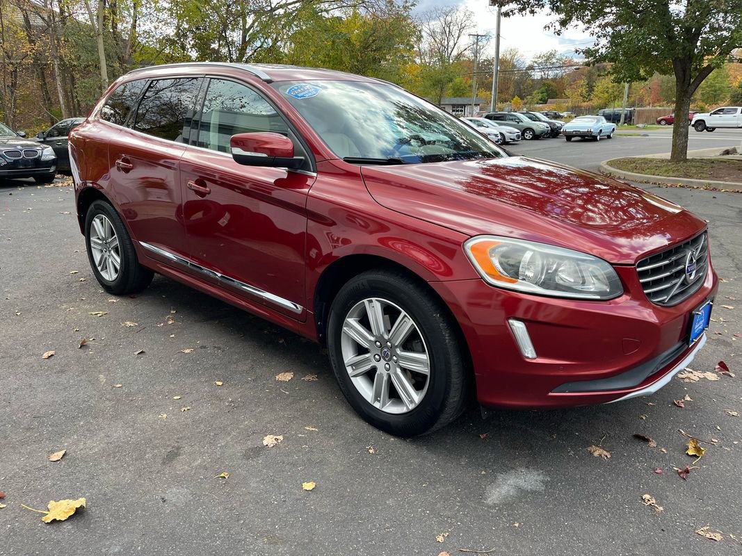Used 2016 Volvo XC60 T6 w/ Proximity Package image 4