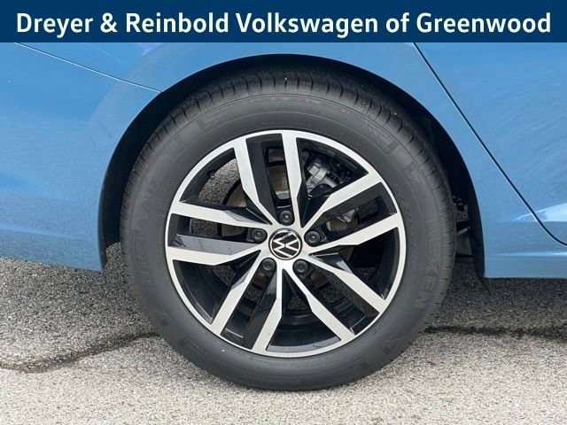 New 2026 Volkswagen Jetta SE image 9