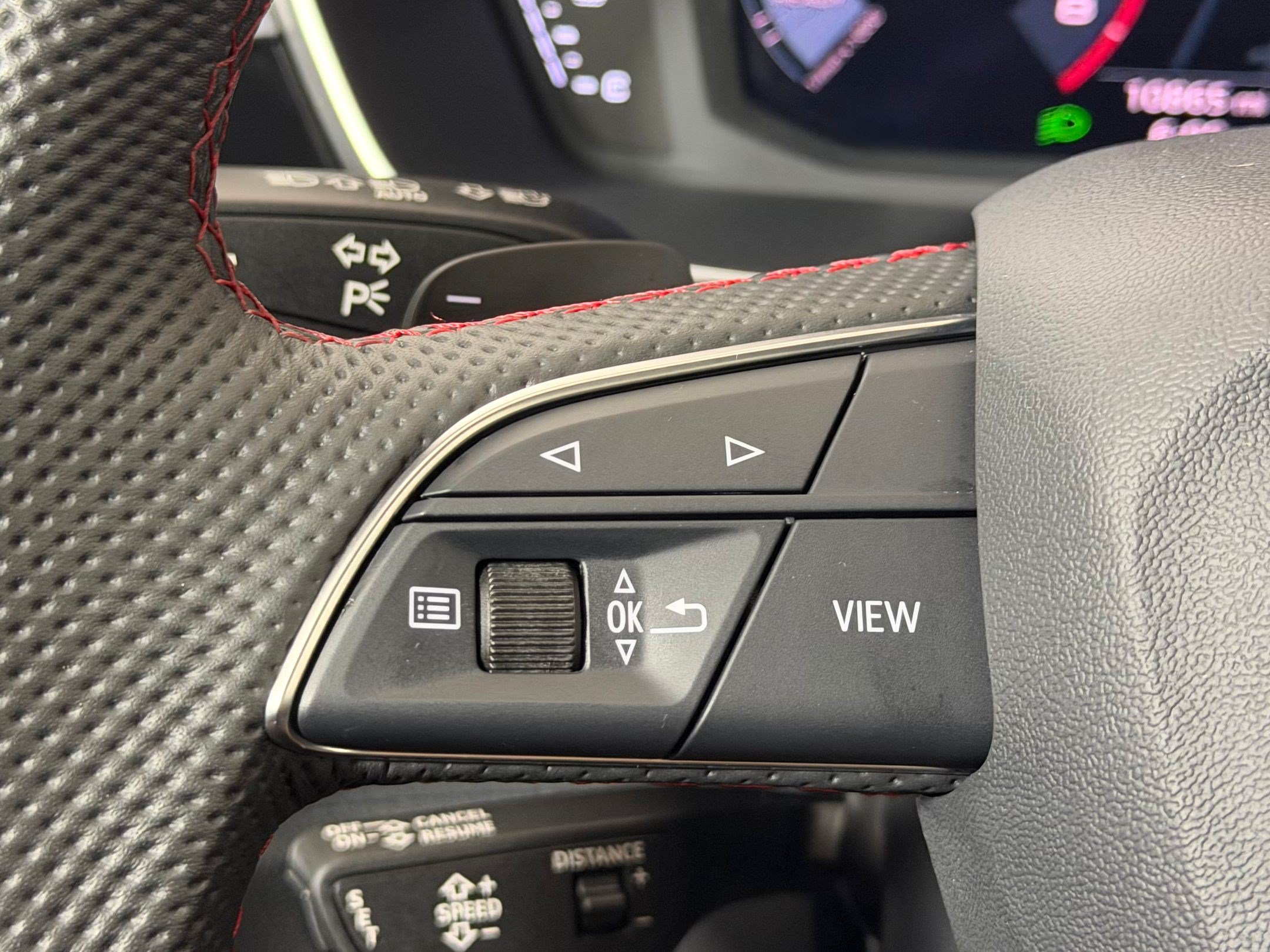 Certified 2025 Audi Q3 2.0T Premium Plus w/ Premium Plus Package AWD/4WD image 17