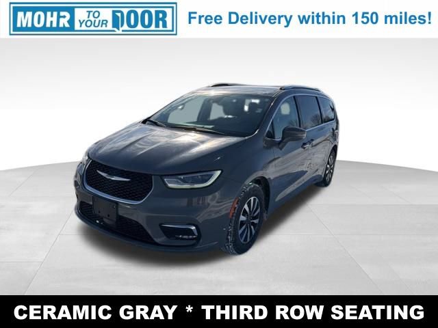 Used 2021 Chrysler Pacifica Touring-L image 1