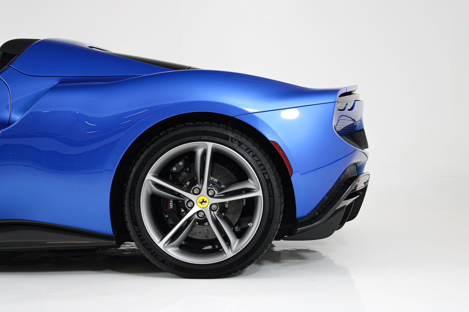 Certified 2023 Ferrari 296 GTS RWD image 7