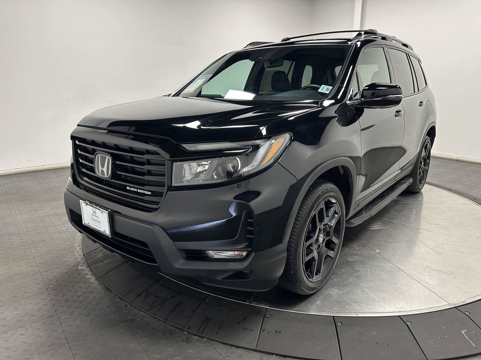 Certified 2025 Honda Passport Black Edition image 6