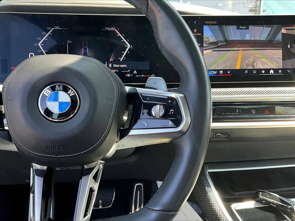 Used 2023 BMW 760i xDrive w/ Executive Package AWD/4WD image 12