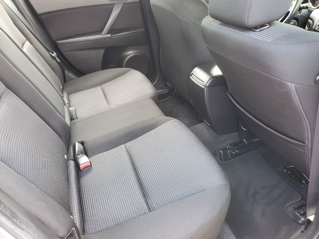 Used 2013 MAZDA MAZDA3 i Touring FWD image 31