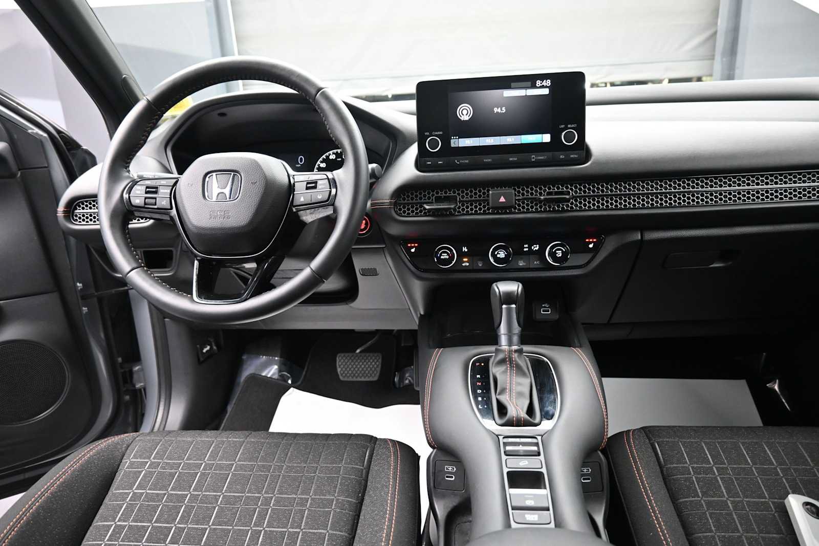 Used 2024 Honda HR-V Sport image 14