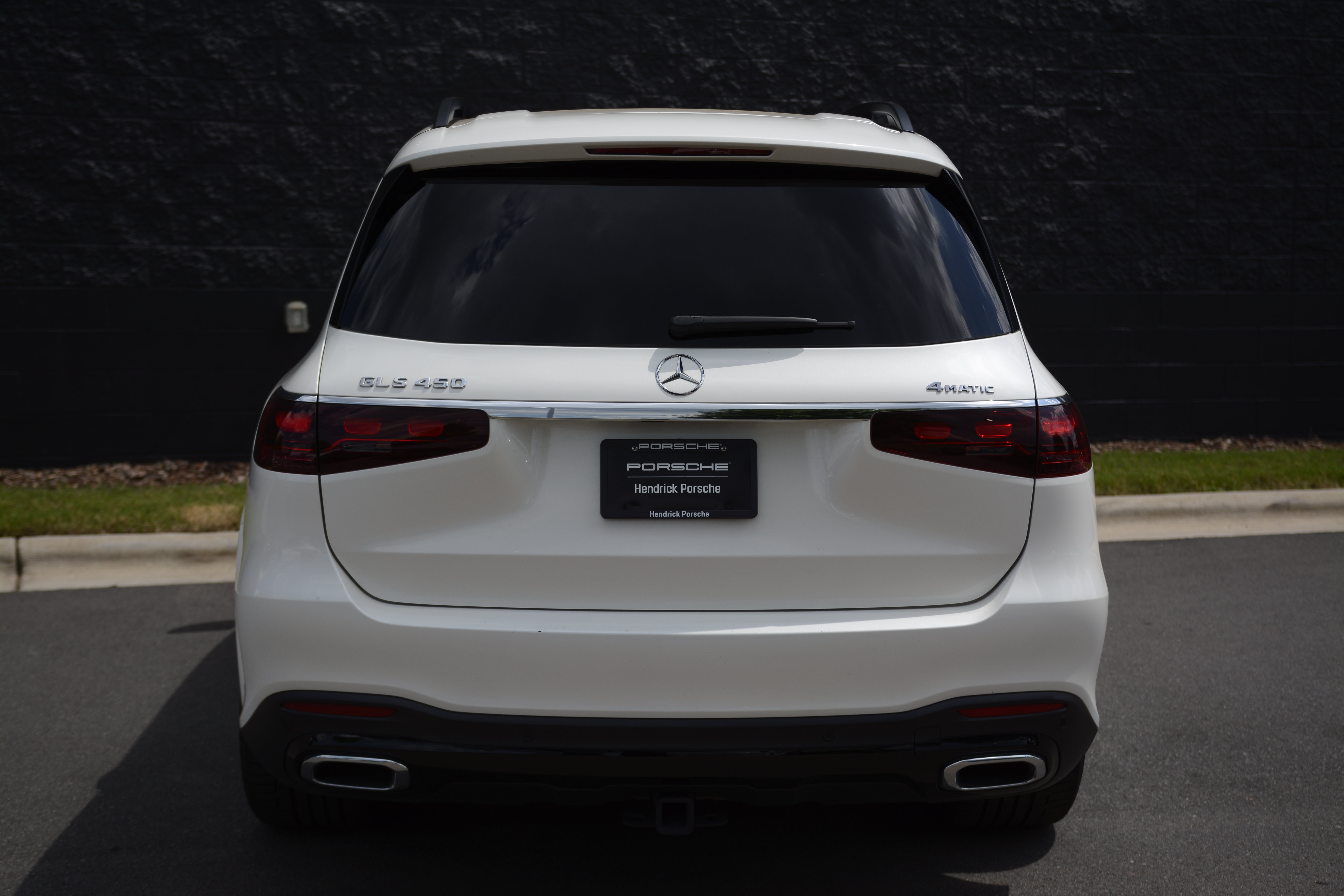 Used 2024 Mercedes-Benz GLS 450 4MATIC image 6