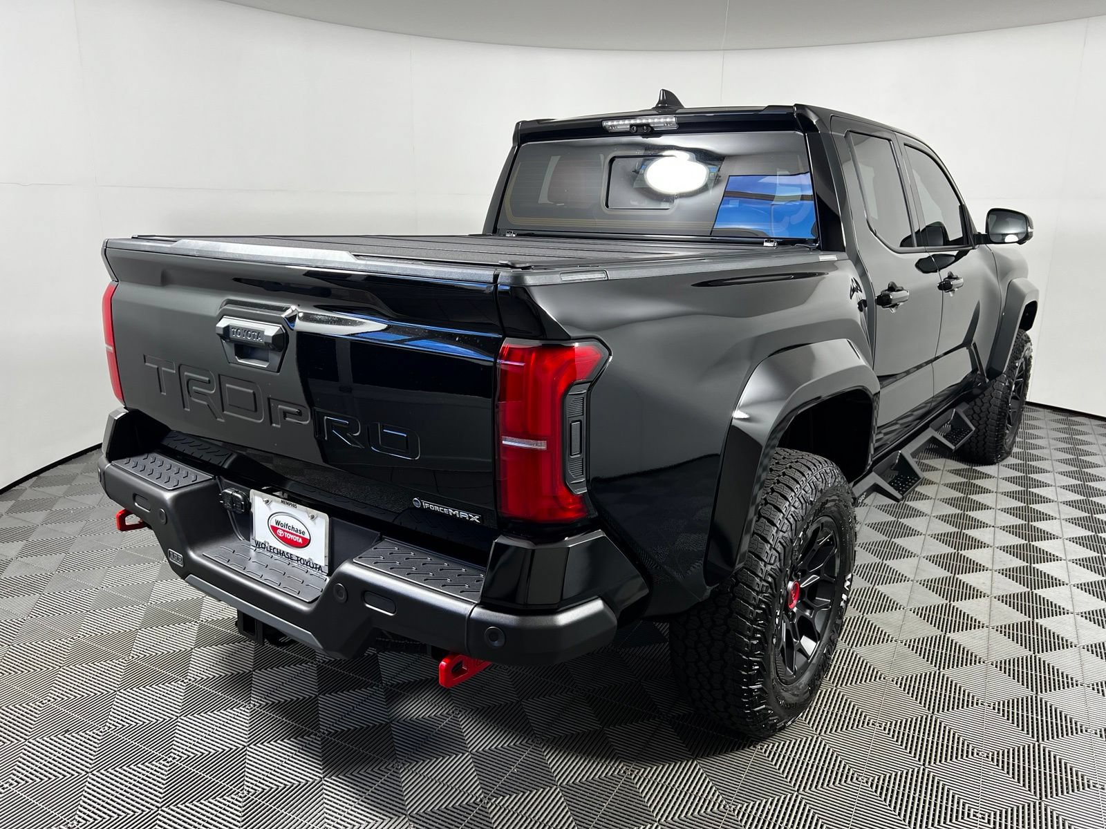 Used 2026 Toyota Tacoma TRD Pro AWD/4WD image 5