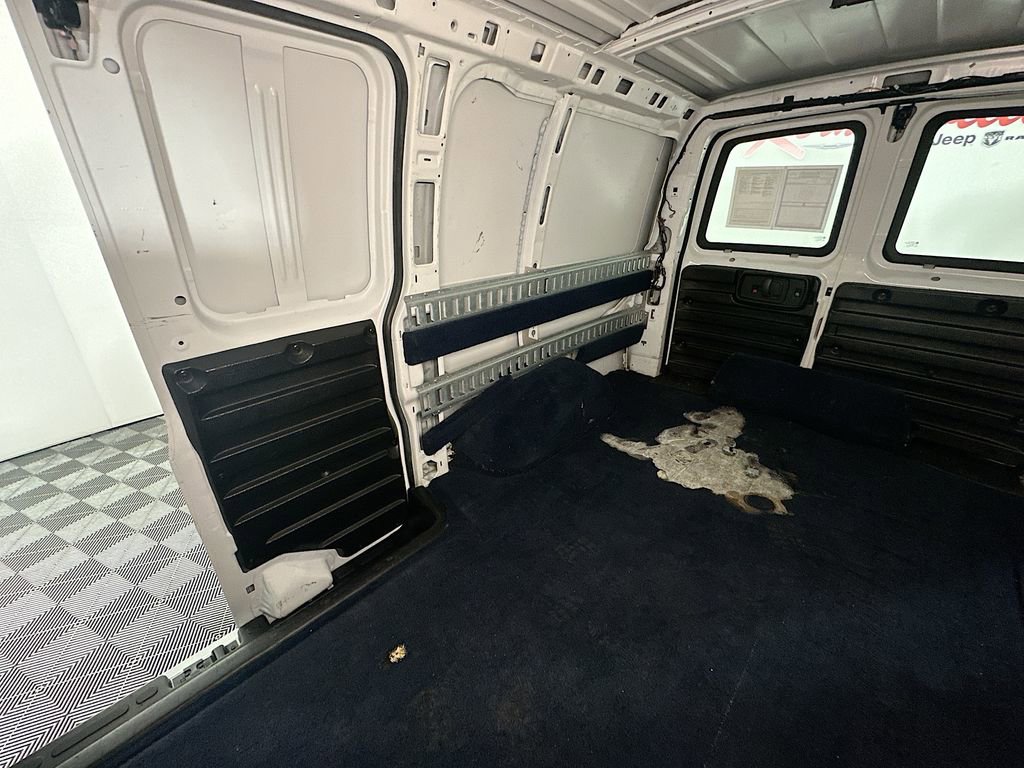 Used 2019 Chevrolet Express 2500 image 12