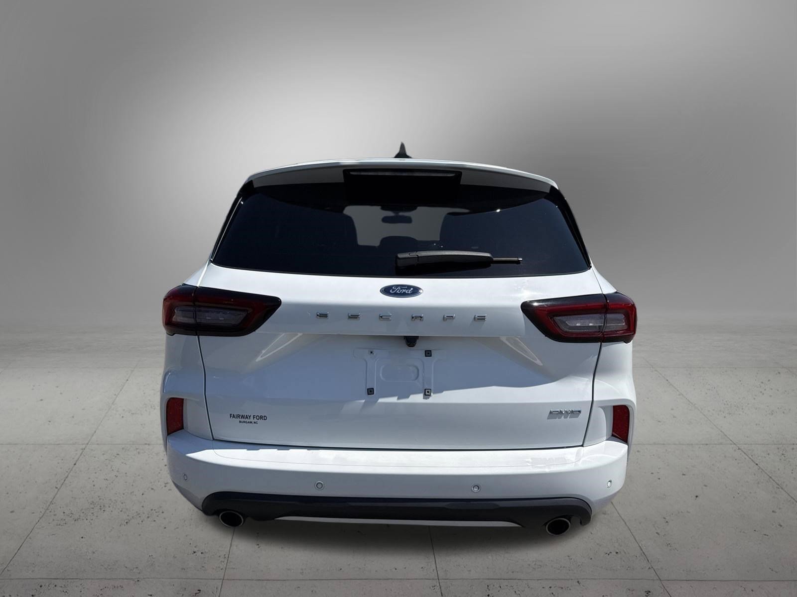 Used 2023 Ford Escape ST-Line w/ Tech Pack #1 AWD/4WD image 8
