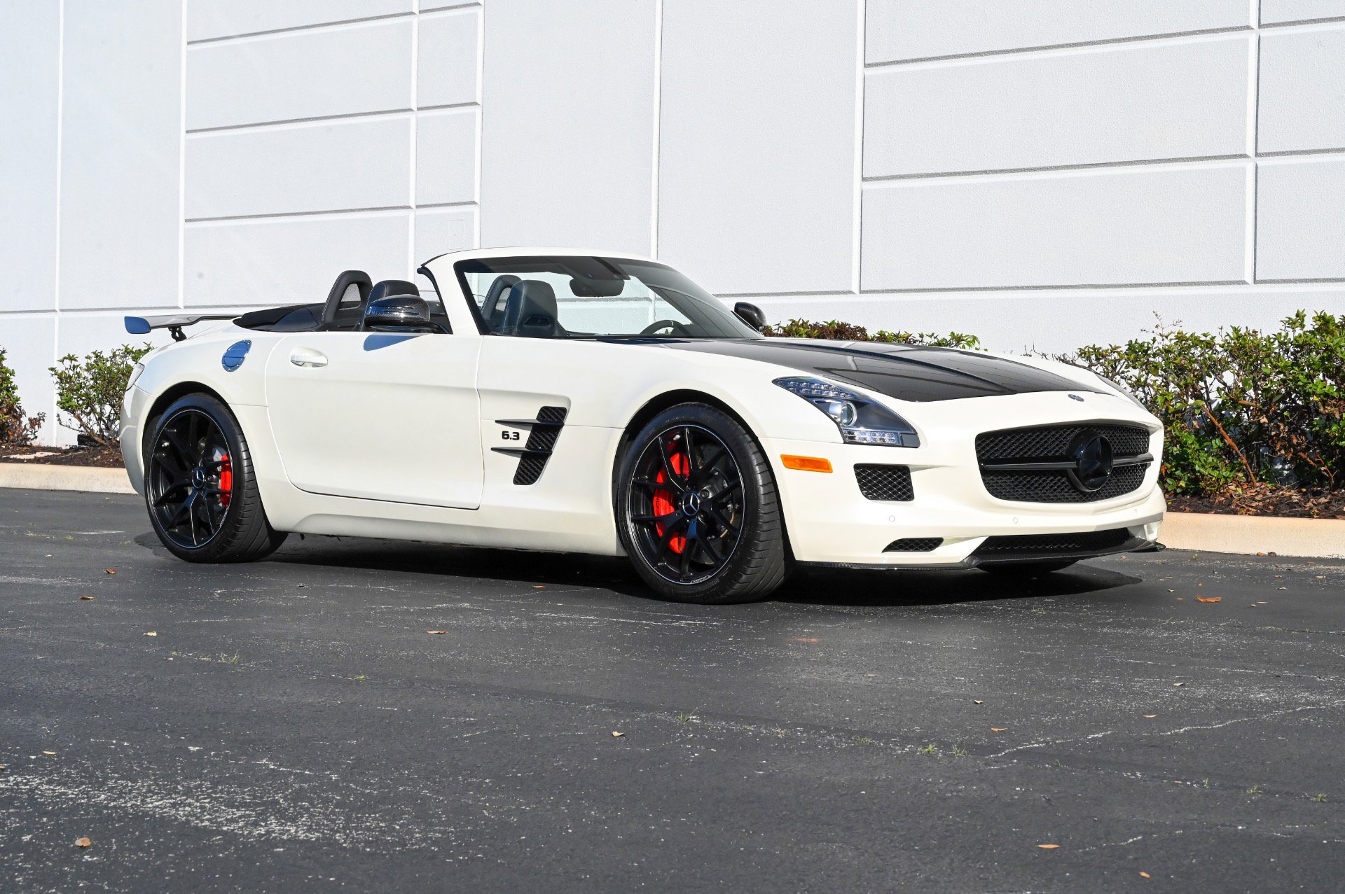 Used 2015 Mercedes-Benz SLS AMG GT Final Edition image 4