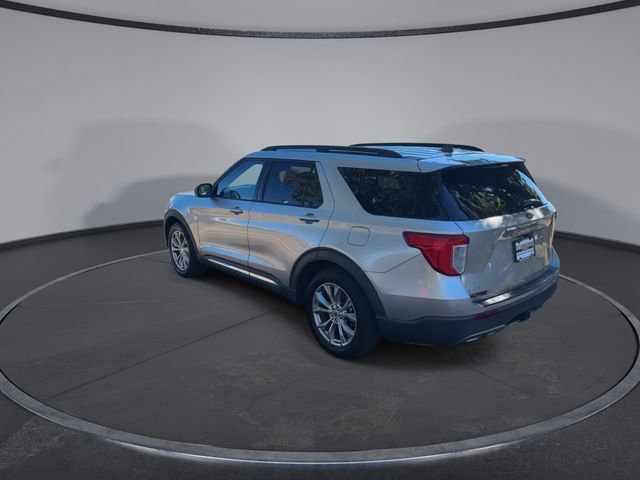 Used 2021 Ford Explorer XLT w/ Equipment Group 202A image 12