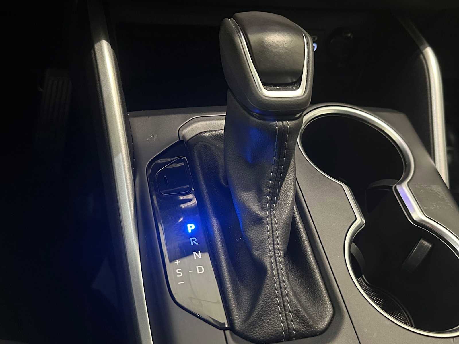 Certified 2025 Toyota Highlander XLE image 16