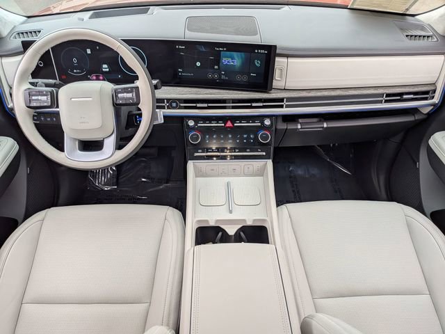 Used 2025 Hyundai Santa Fe Calligraphy FWD image 30
