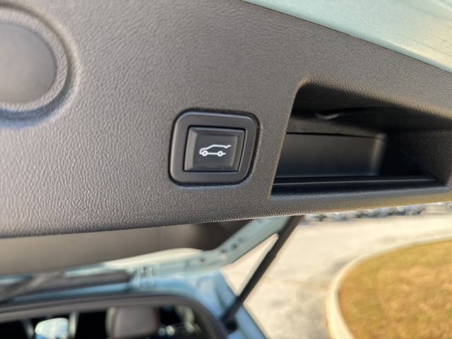 Used 2022 Chevrolet Equinox RS w/ RS Leather Package image 53