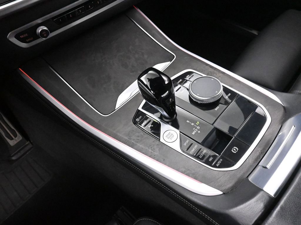 Used 2022 BMW X5 xDrive40i w/ M Sport Package image 44