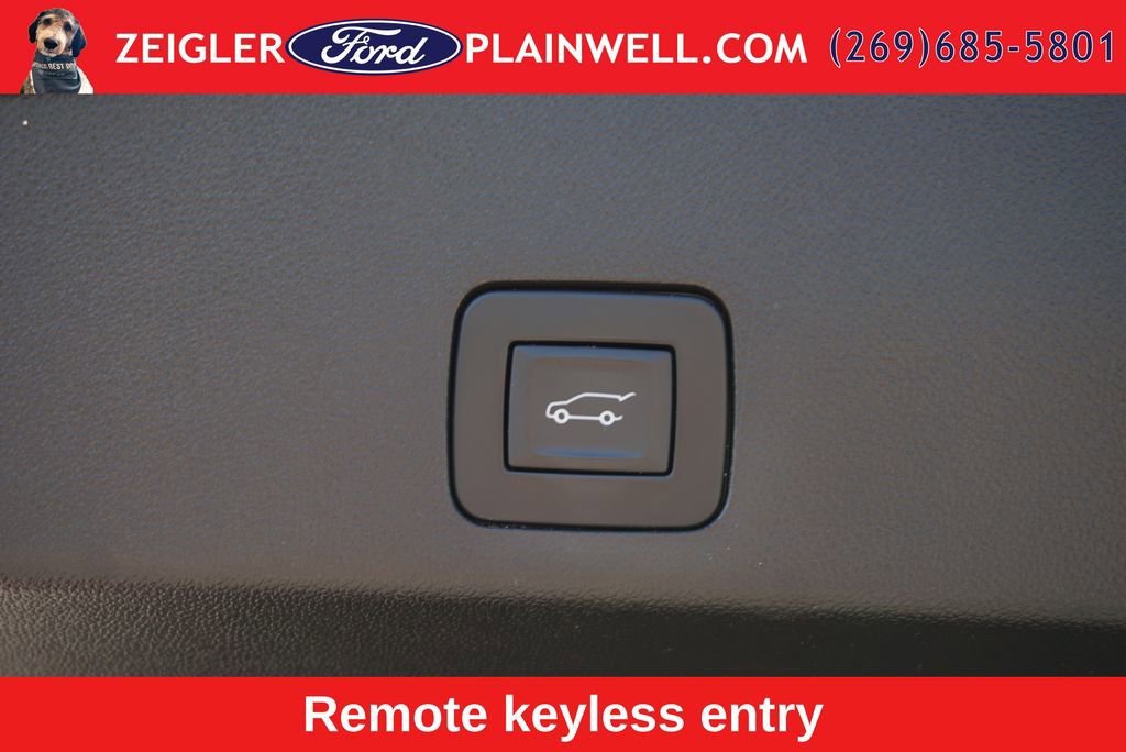Used 2023 Buick Encore GX Essence w/ Experience Buick Package AWD/4WD image 11