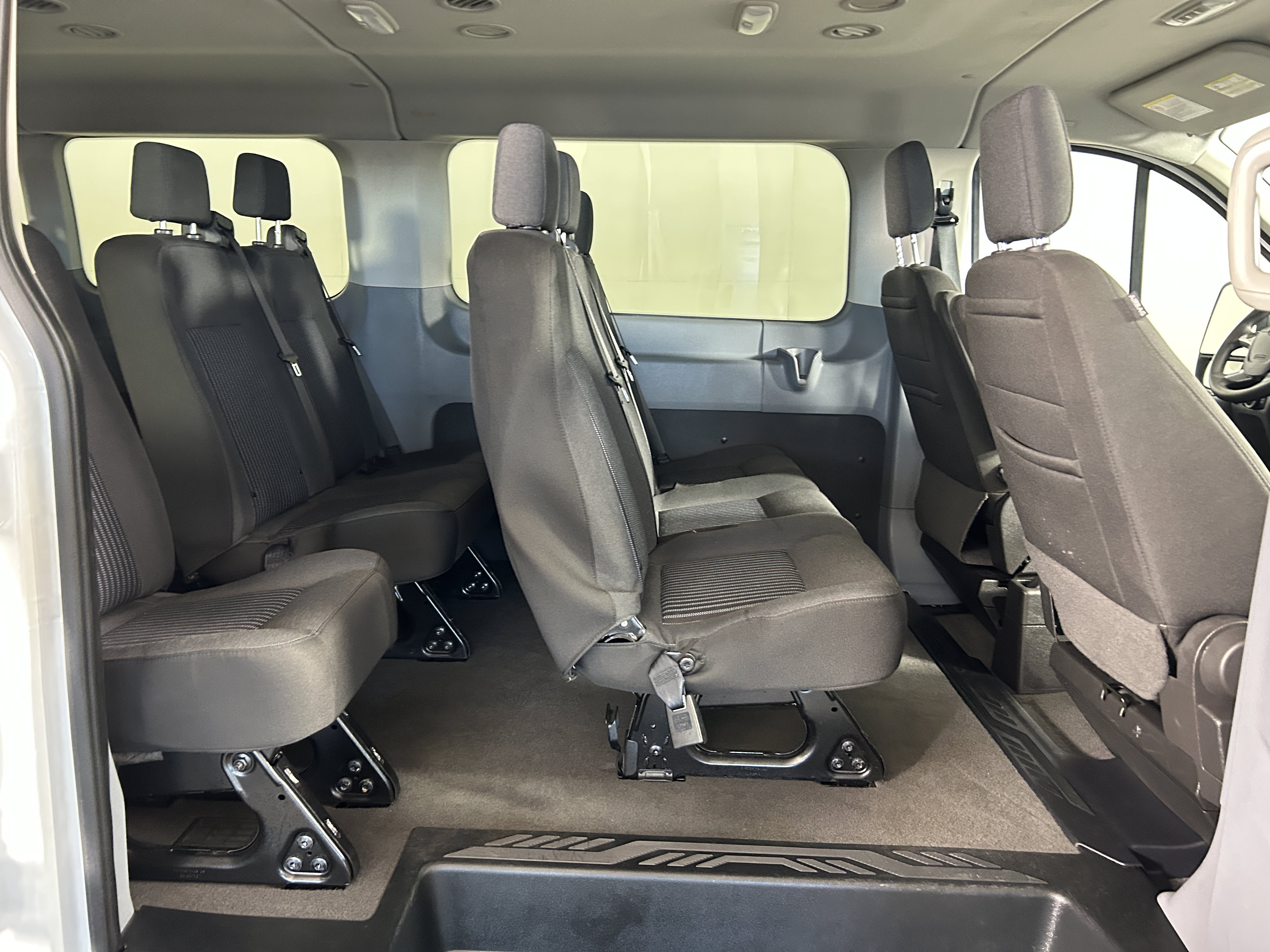 Used 2018 Ford Transit 350 XL RWD image 23