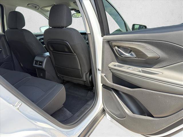 Used 2024 GMC Terrain SLE AWD/4WD image 23