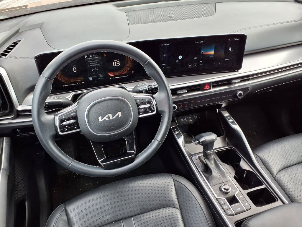 Used 2025 Kia Sorento S AWD/4WD image 11