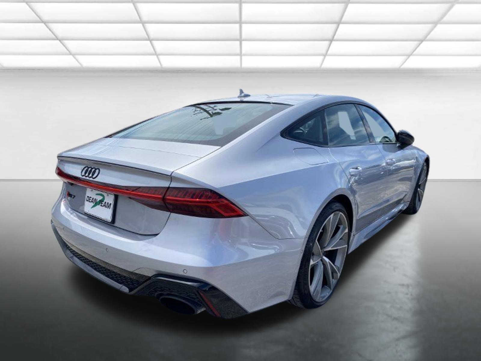 Used 2021 Audi RS 7 Sportback w/ Black Optic Package image 3