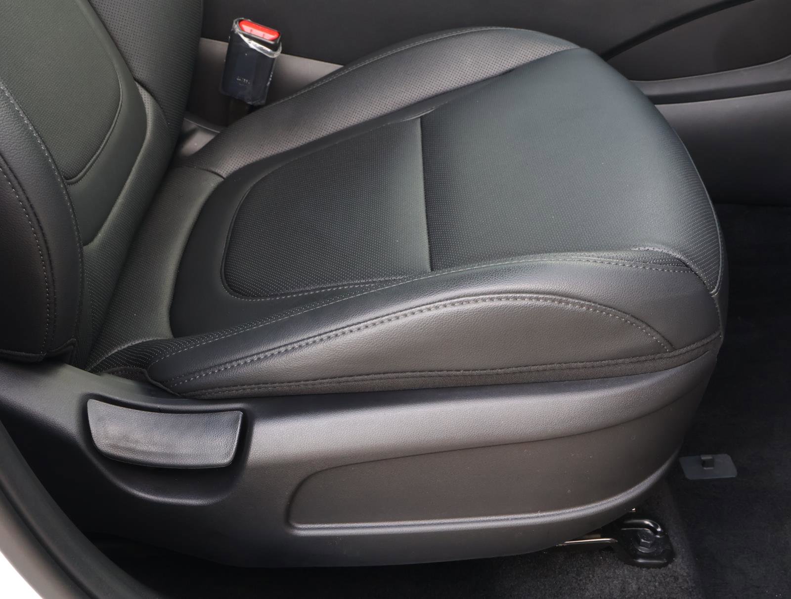 Certified 2025 Hyundai Tucson SEL image 19