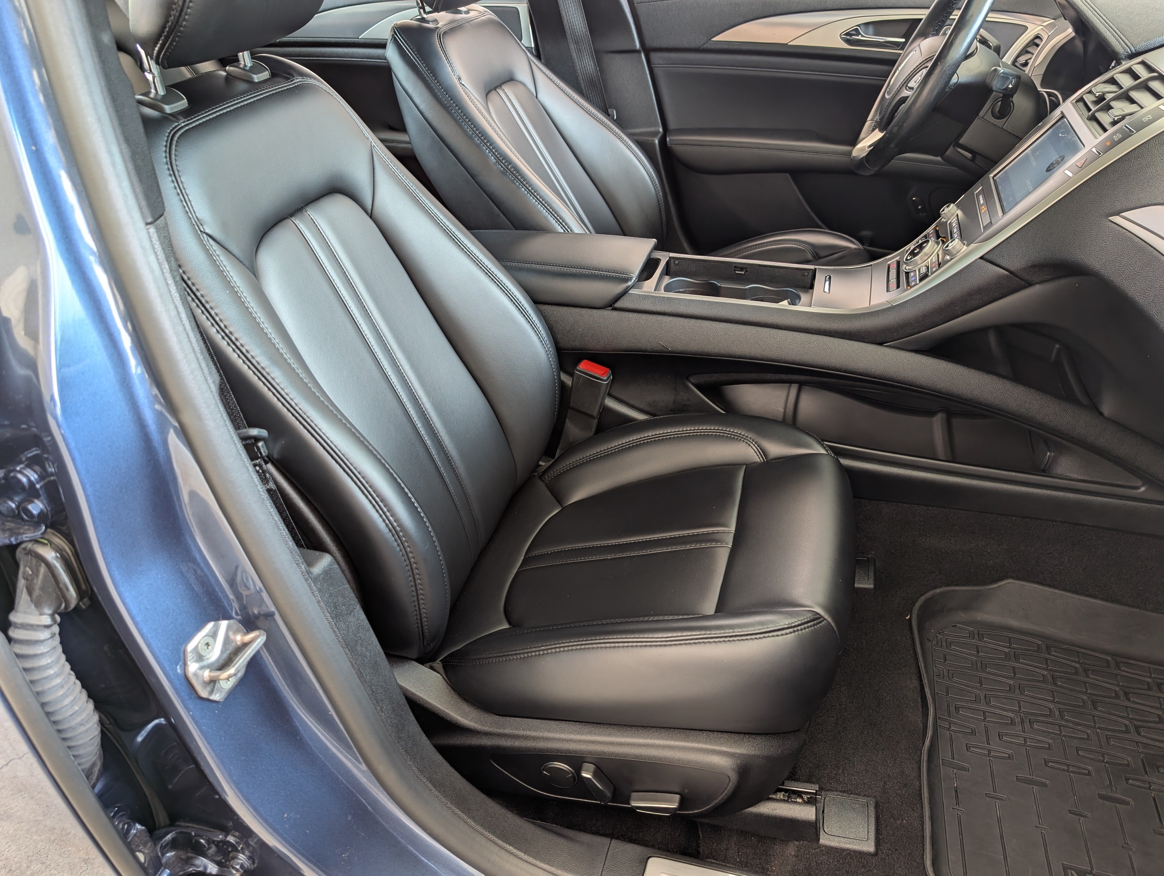 Used 2019 Lincoln MKZ Premiere FWD image 20
