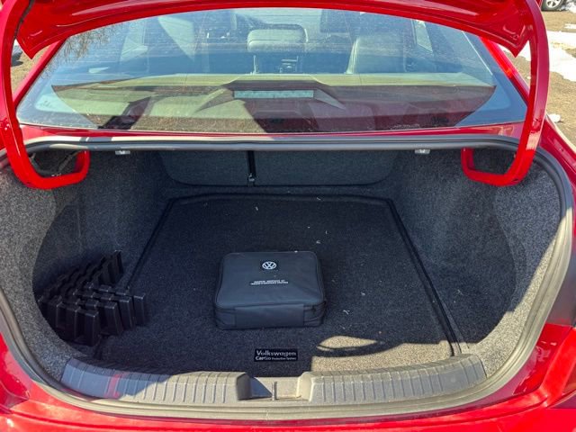 Used 2020 Volkswagen Jetta R-Line w/ R-Line Cold Weather Package image 27