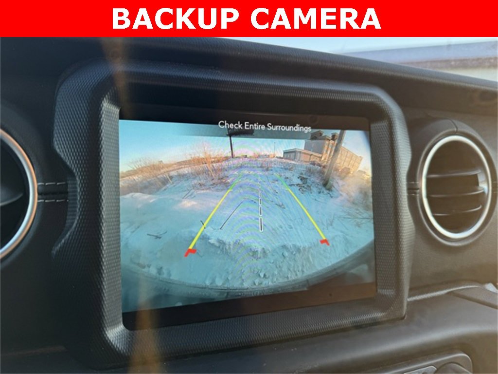 Used 2021 Jeep Wrangler Unlimited Sahara image 4