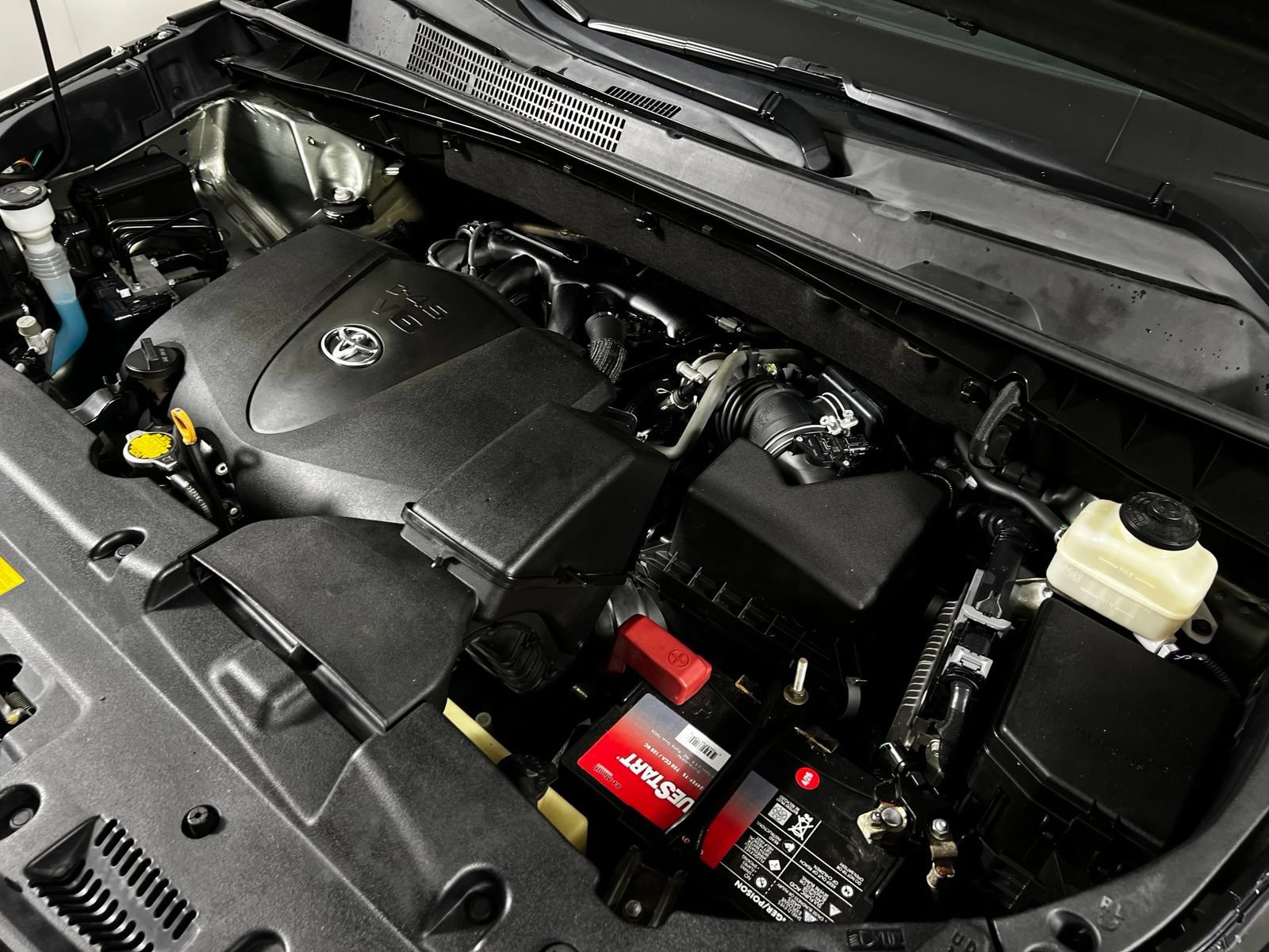 Certified 2017 Toyota Highlander Limited FWD image 11