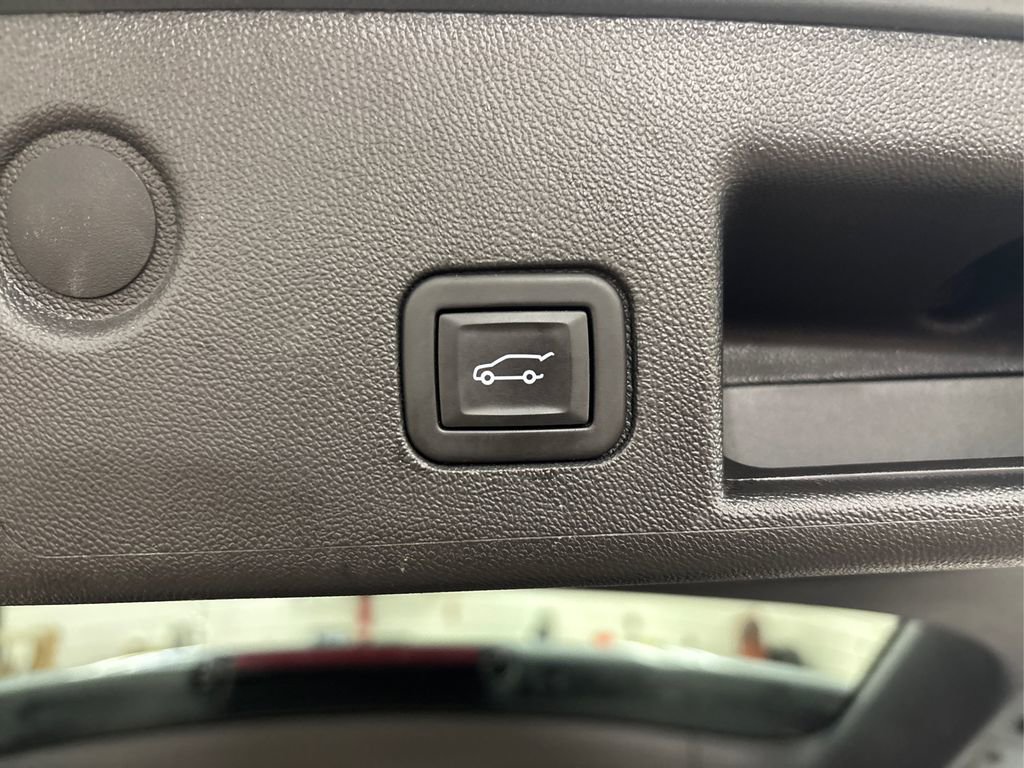Used 2024 Chevrolet Equinox LT image 14