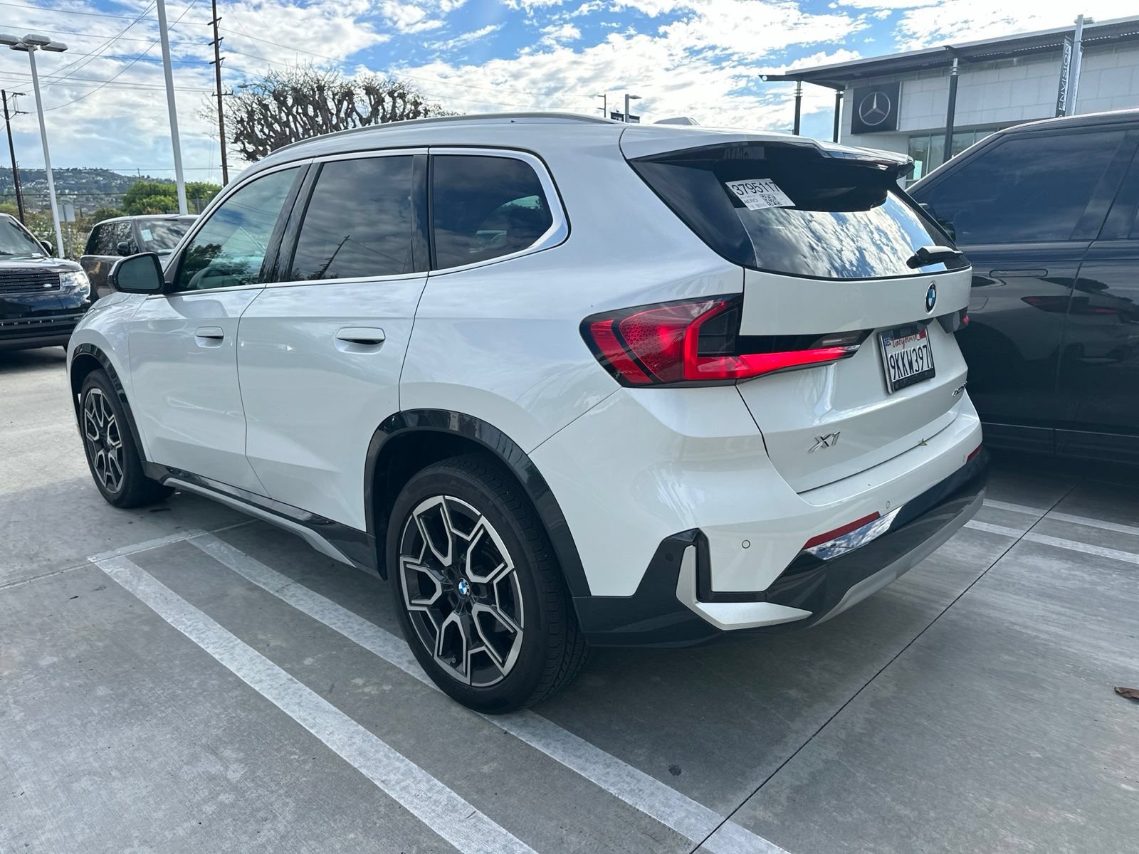 Used 2023 BMW X1 xDrive28i w/ Convenience Package AWD/4WD image 4