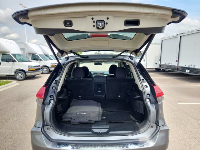 Used 2018 Nissan Rogue SV AWD/4WD image 31