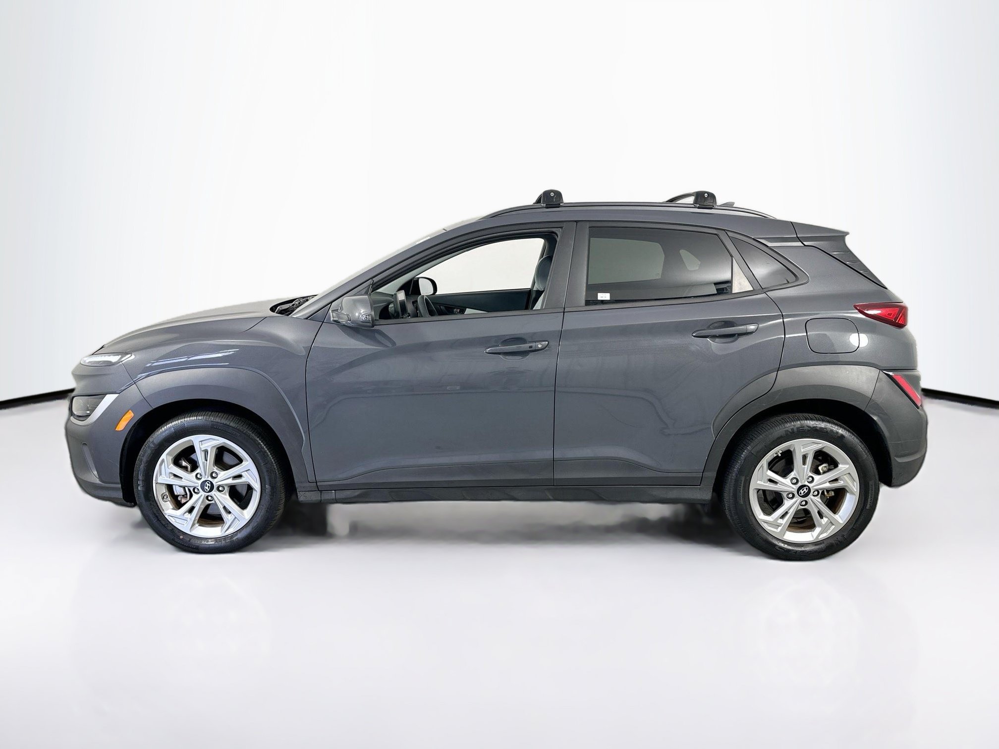 Used 2023 Hyundai Kona SEL AWD/4WD image 8