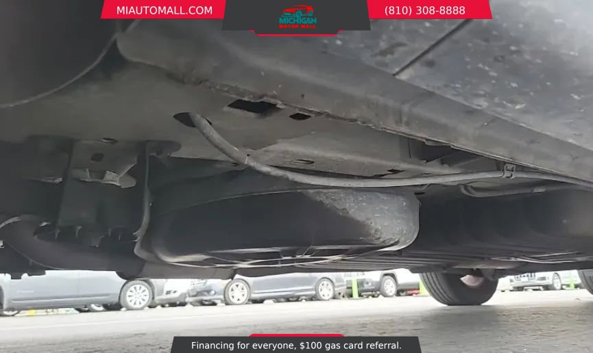 Used 2011 Volkswagen Routan SEL image 13