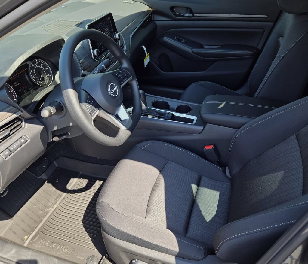 New 2026 Nissan Altima 2.5 SV FWD image 13