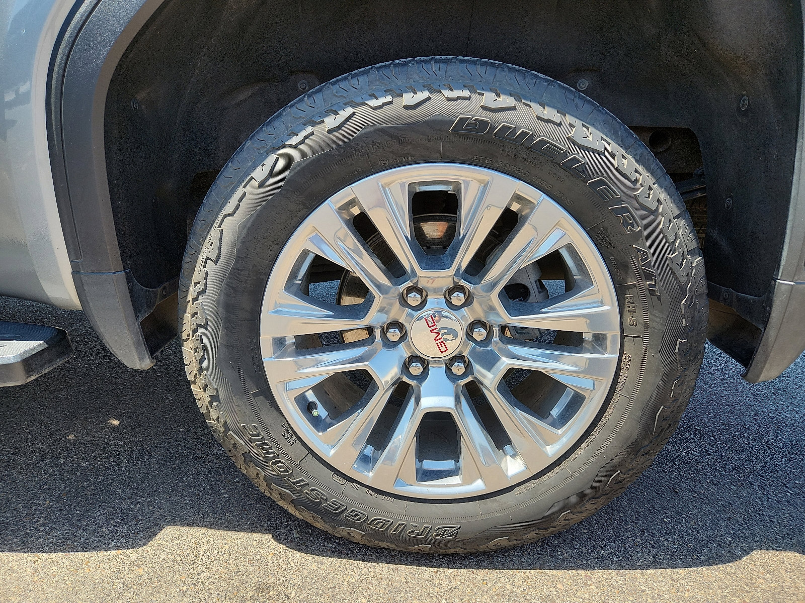 Used 2023 GMC Sierra 1500 Denali image 6