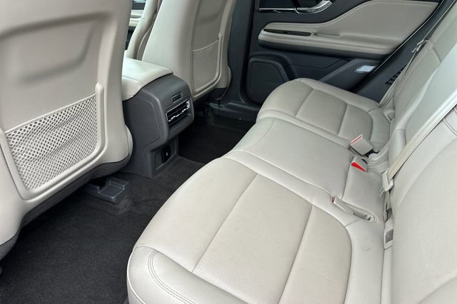 Used 2022 Lincoln Corsair Reserve w/ Equipment Group 201A image 11