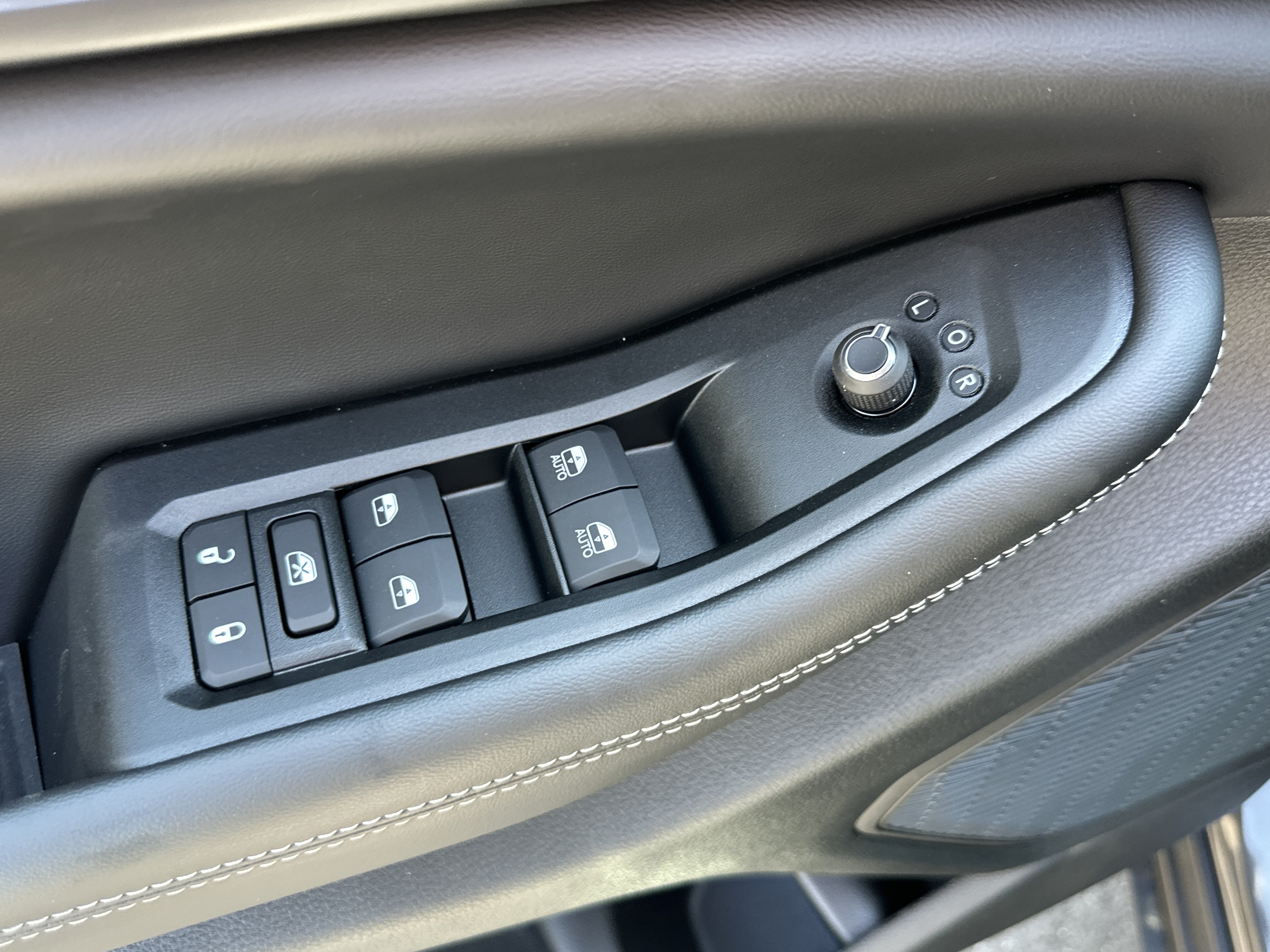 New 2026 Jeep Grand Cherokee Laredo X AWD/4WD image 29