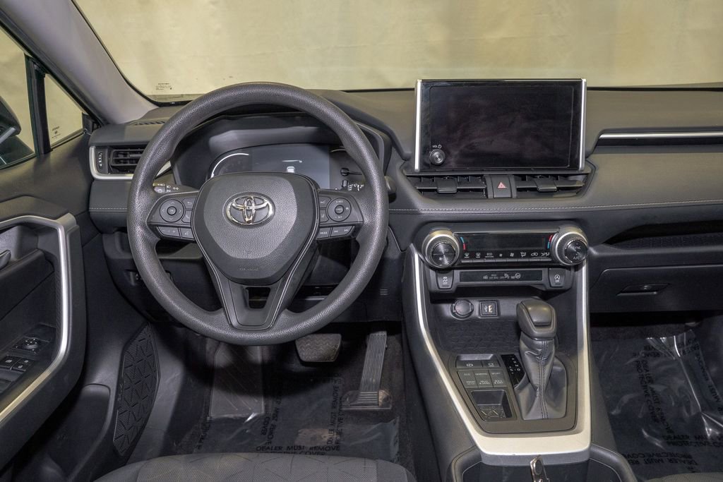 Used 2024 Toyota RAV4 XLE image 6